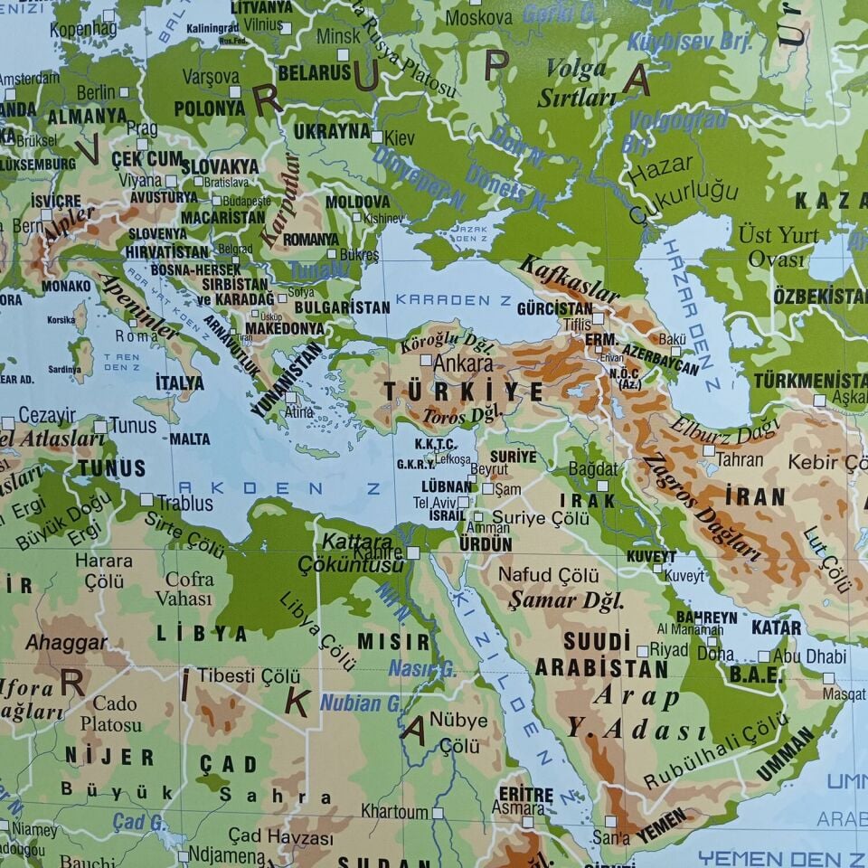 Dünya Fiziki Haritası  (78X135 CM)